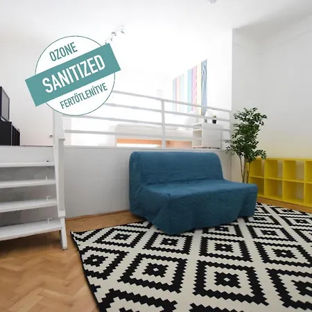 Apartment Budget By Hi5 - Akacfa 4 Budapest