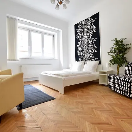 Apartment Budget By Hi5 - Akacfa 4 Budapest