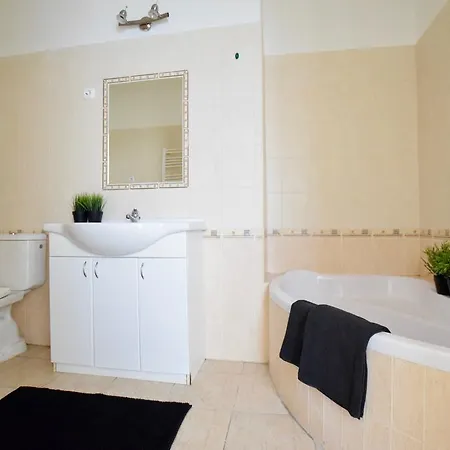 Budget By Hi5 - Akacfa 4 *